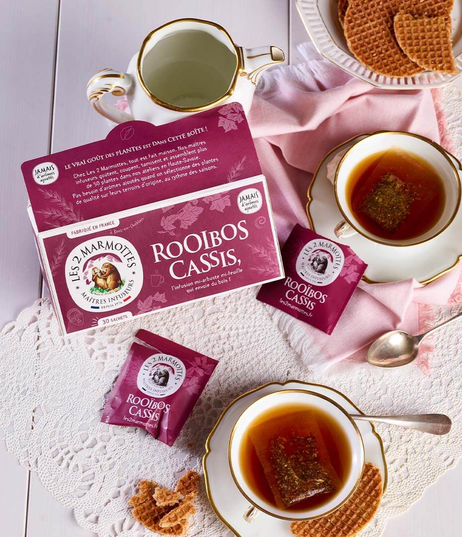 Infusion Roibos Cassis pour une pause thé rouge sans théine